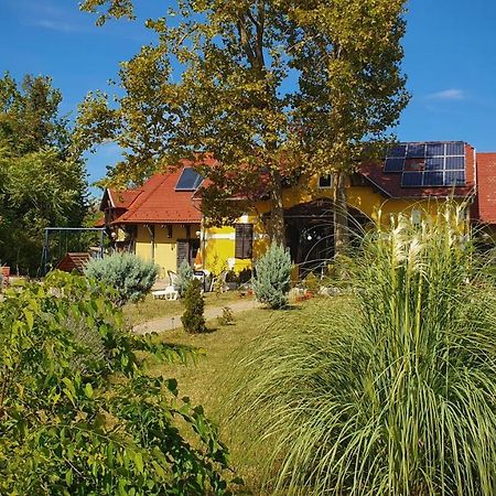Harmonia Apartmanhaz Balatonlelle Zewnętrze zdjęcie