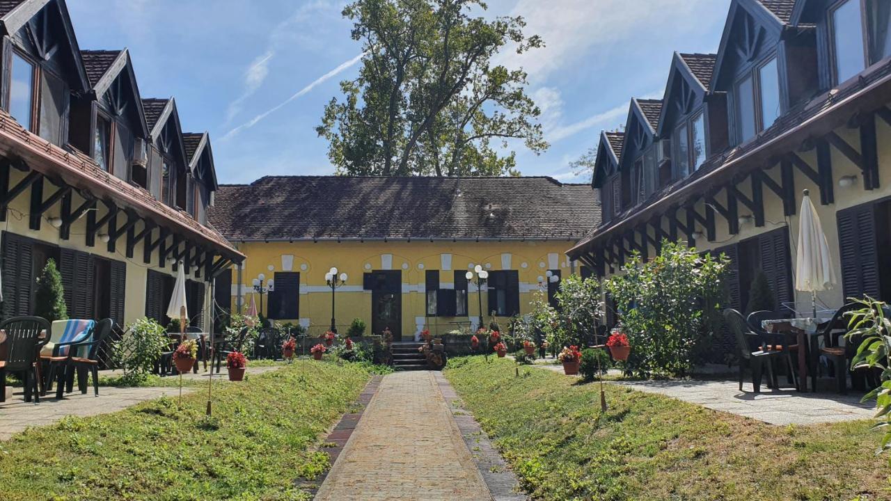 Harmonia Apartmanhaz Balatonlelle Zewnętrze zdjęcie