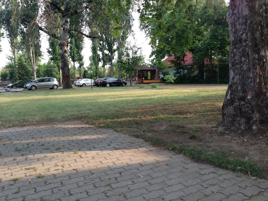 Harmonia Apartmanhaz Balatonlelle Zewnętrze zdjęcie